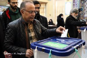 شرکت دکتر شهرام دبیری رئیس شورای شهر تبریز در انتخابات مجلس
